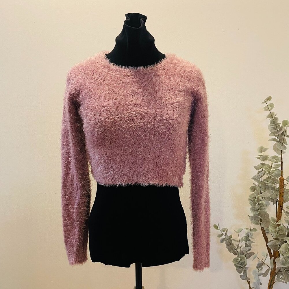 Powder Pink Fluffy Knit Cropped Sweater – Trendy & Feminine, Size Large